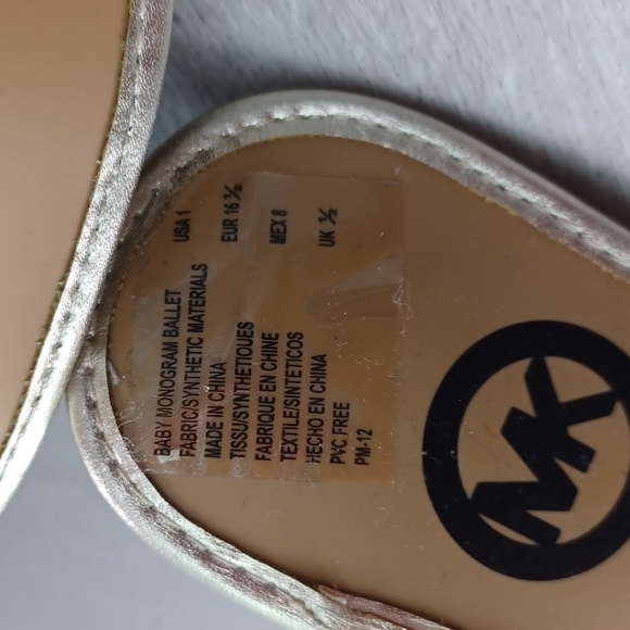 Michael Kors Baby Monogram Ballet - Picture 4 of 10